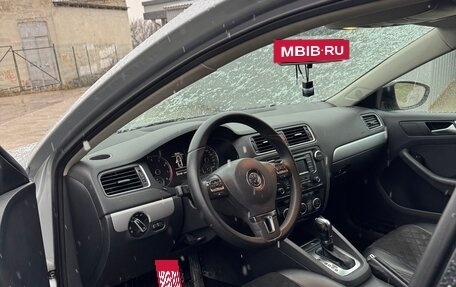 Volkswagen Jetta VI, 2013 год, 1 150 000 рублей, 4 фотография