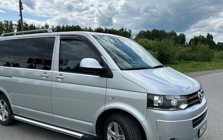 Volkswagen Multivan T5, 2012 год, 2 700 000 рублей, 3 фотография