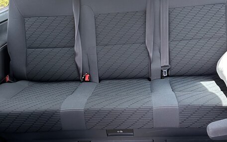 Volkswagen Multivan T5, 2012 год, 2 700 000 рублей, 11 фотография