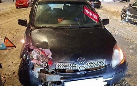 Toyota Yaris I рестайлинг, 2004 год, 180 000 рублей, 3 фотография