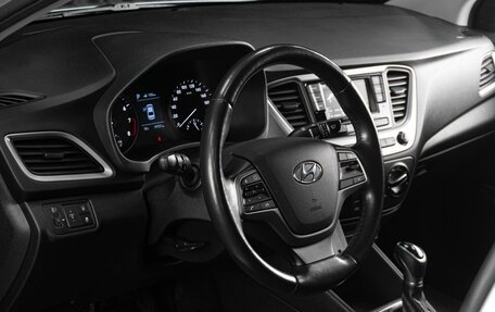 Hyundai Solaris II рестайлинг, 2017 год, 1 249 000 рублей, 14 фотография