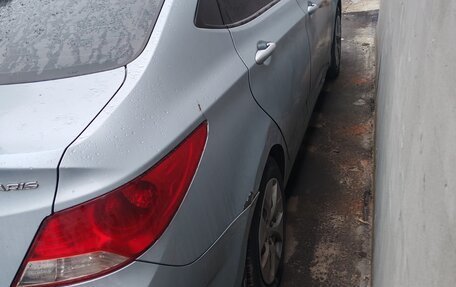 Hyundai Solaris II рестайлинг, 2011 год, 280 000 рублей, 7 фотография