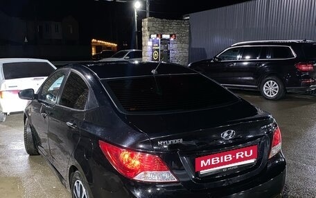 Hyundai Solaris II рестайлинг, 2011 год, 645 000 рублей, 3 фотография