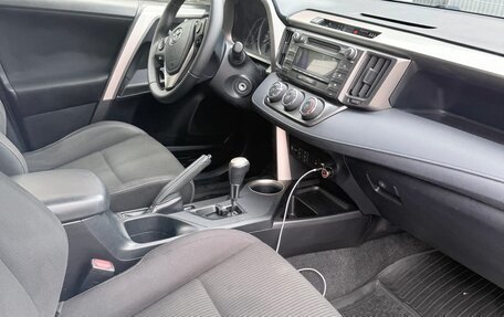 Toyota RAV4, 2013 год, 1 490 000 рублей, 9 фотография