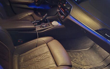 BMW 5 серия, 2018 год, 2 280 000 рублей, 10 фотография