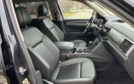 Volkswagen Teramont I, 2018 год, 3 650 000 рублей, 11 фотография