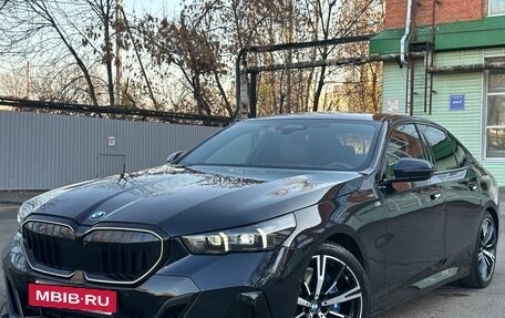 BMW 5 серия, 2023 год, 7 550 000 рублей, 6 фотография