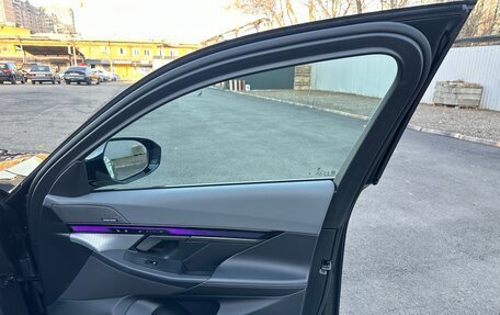 BMW 5 серия, 2023 год, 7 550 000 рублей, 16 фотография