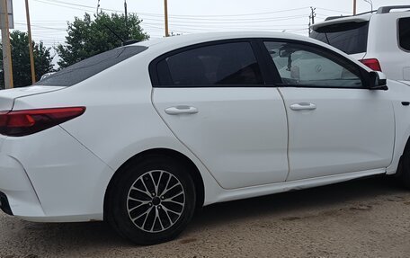 KIA Rio IV, 2021 год, 1 100 000 рублей, 3 фотография