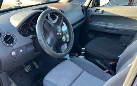 Mitsubishi Colt VI рестайлинг, 2004 год, 390 000 рублей, 7 фотография