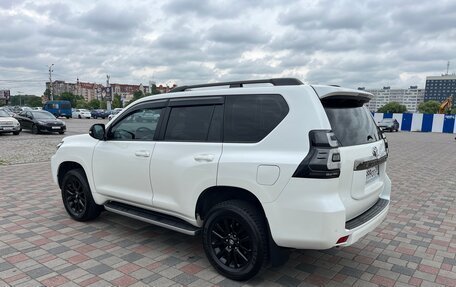 Toyota Land Cruiser Prado 150 рестайлинг 2, 2020 год, 5 499 000 рублей, 3 фотография