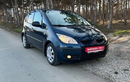 Mitsubishi Colt VI рестайлинг, 2004 год, 390 000 рублей, 2 фотография