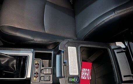 Toyota Land Cruiser Prado 150 рестайлинг 2, 2020 год, 5 499 000 рублей, 5 фотография