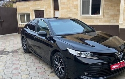 Toyota Camry, 2018 год, 1 900 000 рублей, 1 фотография