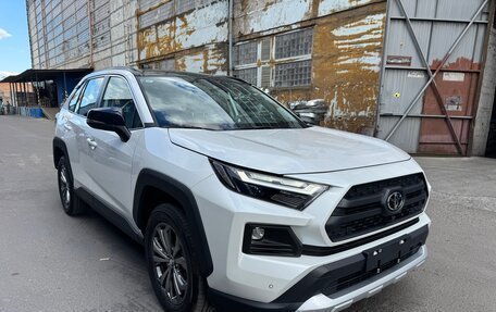 Toyota RAV4, 2025 год, 3 900 000 рублей, 1 фотография