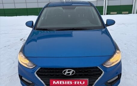 Hyundai Solaris II рестайлинг, 2017 год, 1 200 000 рублей, 1 фотография