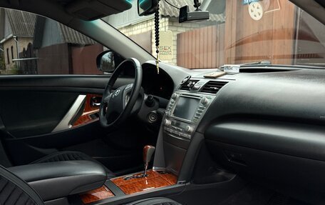 Toyota Camry, 2011 год, 1 500 000 рублей, 10 фотография