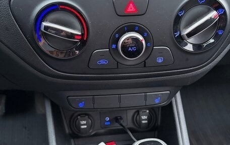 Hyundai Solaris II рестайлинг, 2017 год, 1 200 000 рублей, 10 фотография