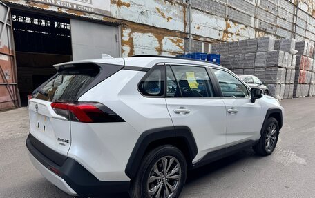 Toyota RAV4, 2025 год, 3 900 000 рублей, 7 фотография