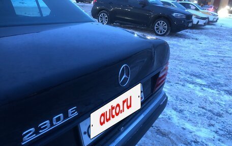 Mercedes-Benz E-Класс, 1992 год, 2 500 000 рублей, 4 фотография