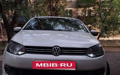 Volkswagen Polo VI (EU Market), 2013 год, 950 000 рублей, 3 фотография