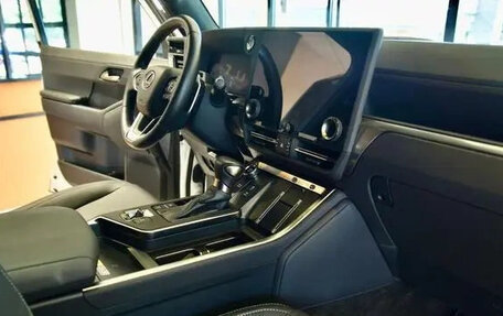 Lexus GX, 2024 год, 14 700 000 рублей, 14 фотография