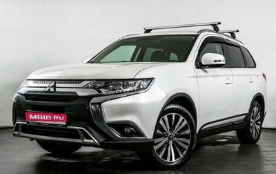 Mitsubishi Outlander III рестайлинг 3, 2021 год, 2 275 000 рублей, 1 фотография