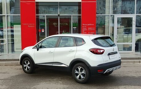 Renault Kaptur I рестайлинг, 2018 год, 1 599 000 рублей, 7 фотография