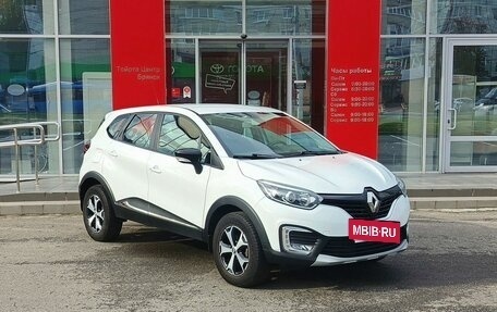 Renault Kaptur I рестайлинг, 2018 год, 1 599 000 рублей, 3 фотография