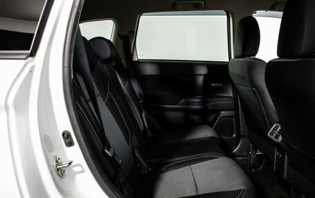 Mitsubishi Outlander III рестайлинг 3, 2021 год, 2 275 000 рублей, 9 фотография