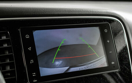 Mitsubishi Outlander III рестайлинг 3, 2021 год, 2 275 000 рублей, 15 фотография