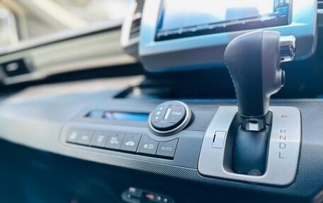 Honda Freed I, 2013 год, 854 000 рублей, 22 фотография