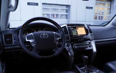 Toyota Land Cruiser 200, 2013 год, 4 180 000 рублей, 12 фотография