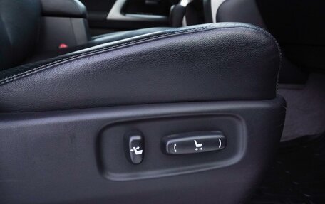 Toyota Land Cruiser 200, 2013 год, 4 180 000 рублей, 31 фотография