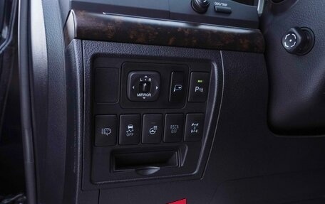 Toyota Land Cruiser 200, 2013 год, 4 180 000 рублей, 28 фотография