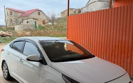 Hyundai Solaris II рестайлинг, 2017 год, 845 000 рублей, 4 фотография