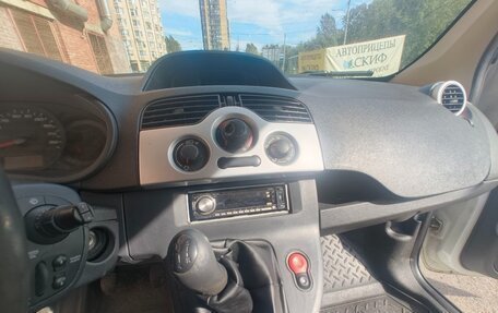 Renault Kangoo II рестайлинг, 2012 год, 625 000 рублей, 10 фотография