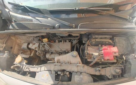 Renault Kangoo II рестайлинг, 2012 год, 625 000 рублей, 9 фотография