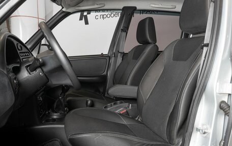 Chevrolet Niva I рестайлинг, 2017 год, 689 482 рублей, 9 фотография