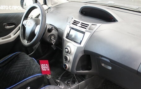 Toyota Yaris III рестайлинг, 2008 год, 548 000 рублей, 7 фотография