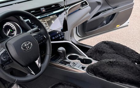 Toyota Camry, 2019 год, 2 280 000 рублей, 6 фотография