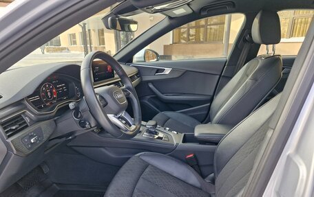 Audi A4, 2018 год, 2 975 000 рублей, 10 фотография