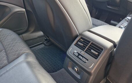 Audi A4, 2018 год, 2 975 000 рублей, 26 фотография