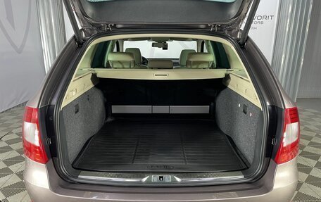 Skoda Superb III рестайлинг, 2011 год, 1 415 000 рублей, 17 фотография