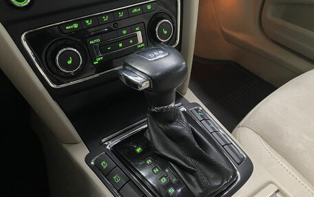 Skoda Superb III рестайлинг, 2011 год, 1 415 000 рублей, 18 фотография