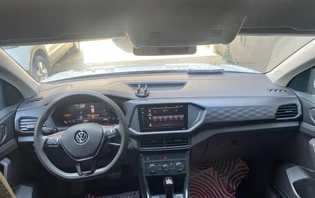 Volkswagen T-Cross I, 2023 год, 1 370 998 рублей, 7 фотография