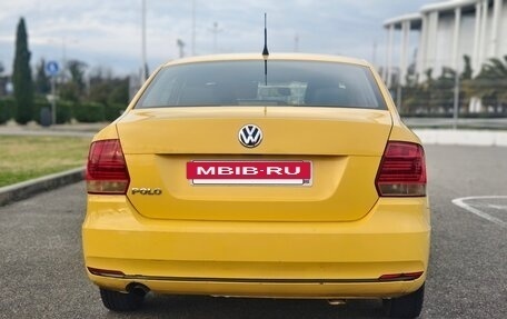 Volkswagen Polo VI (EU Market), 2016 год, 470 000 рублей, 2 фотография