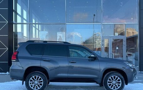 Toyota Land Cruiser Prado 150 рестайлинг 2, 2018 год, 5 988 000 рублей, 6 фотография