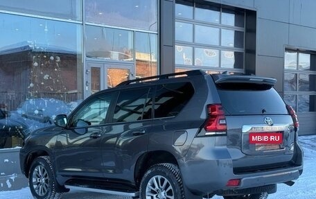 Toyota Land Cruiser Prado 150 рестайлинг 2, 2018 год, 5 988 000 рублей, 3 фотография