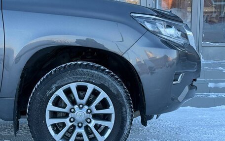 Toyota Land Cruiser Prado 150 рестайлинг 2, 2018 год, 5 988 000 рублей, 9 фотография